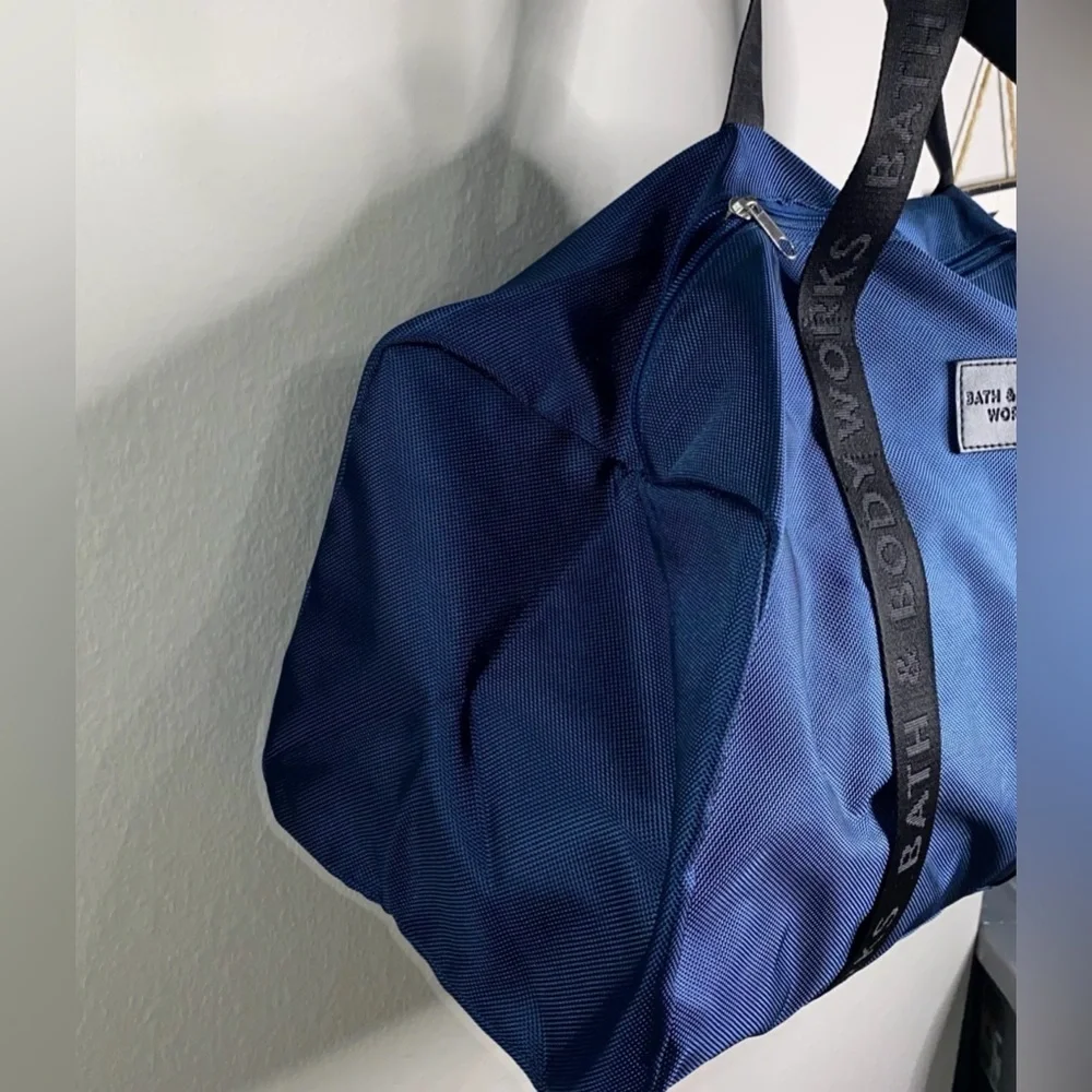 BATH & BODY WORKS OCEAN DUFFEL BAG